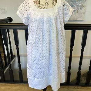 Tiana B. Above Knee Pullover Short Sleeve Dress‎ Women's Size 8 Pockets